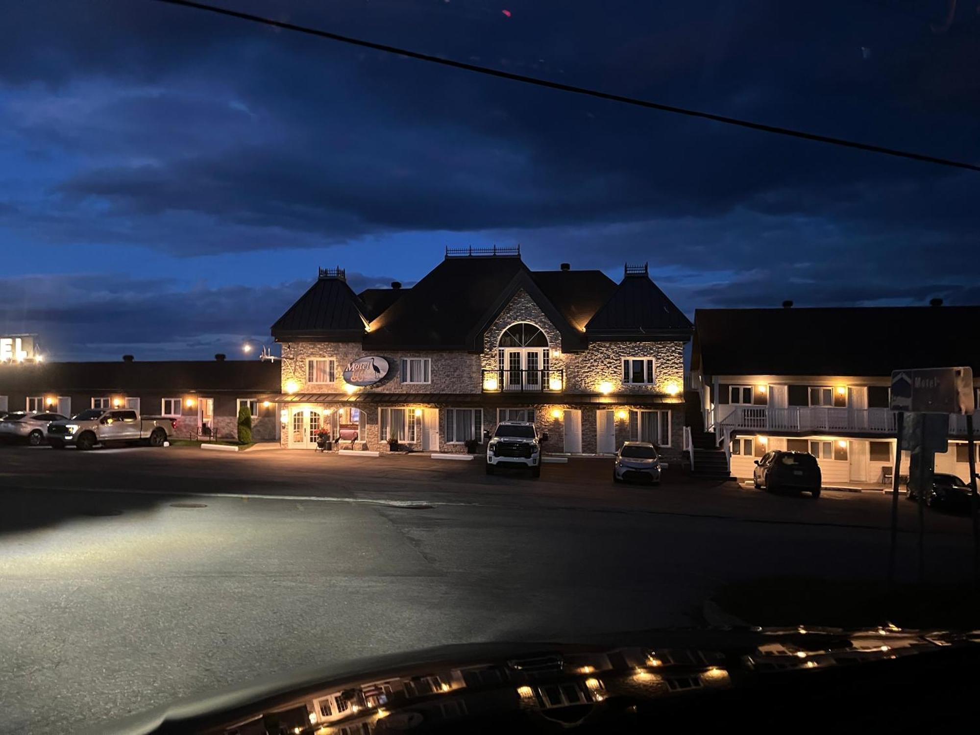 Motel Vue Belvédère Saint-Siméon Extérieur photo